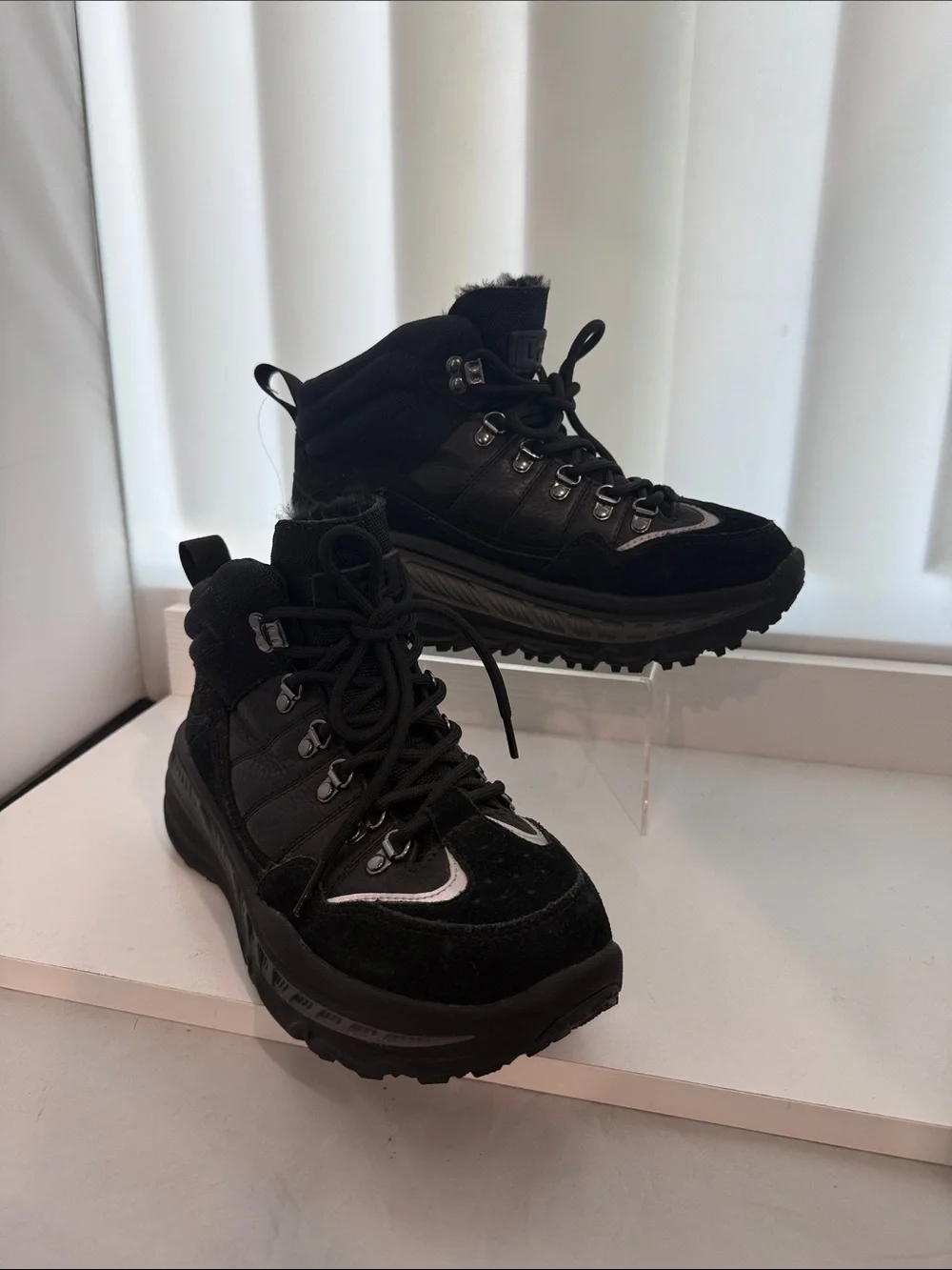 UGG sturdy kids